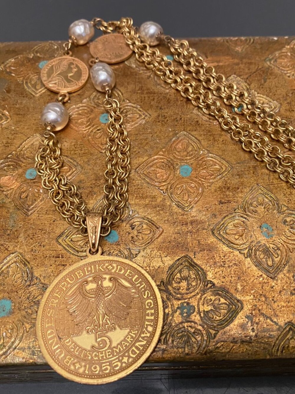 Rare! Miriam Haskell vintage faux German coin/pearl gold necklace